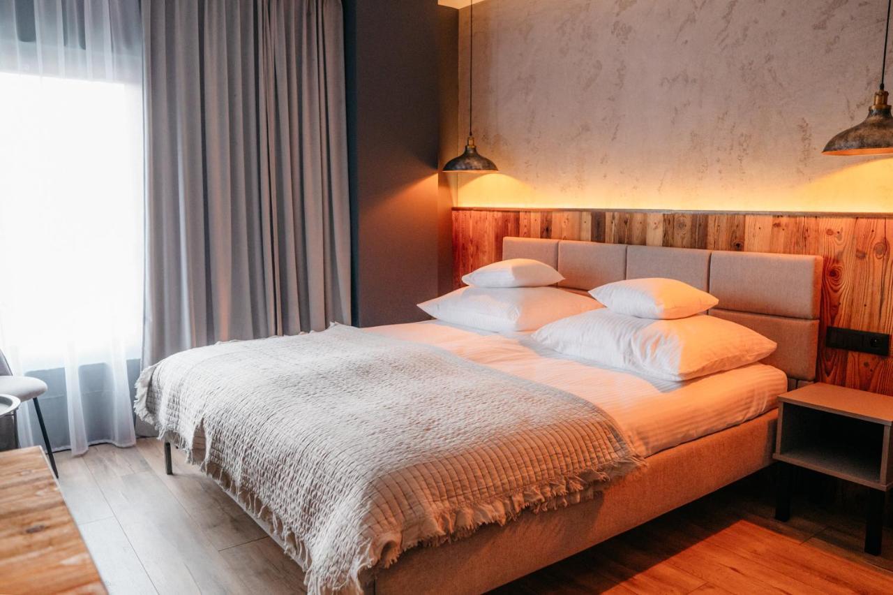 Sleep Well 1999 Hotel Tychy Ngoại thất bức ảnh