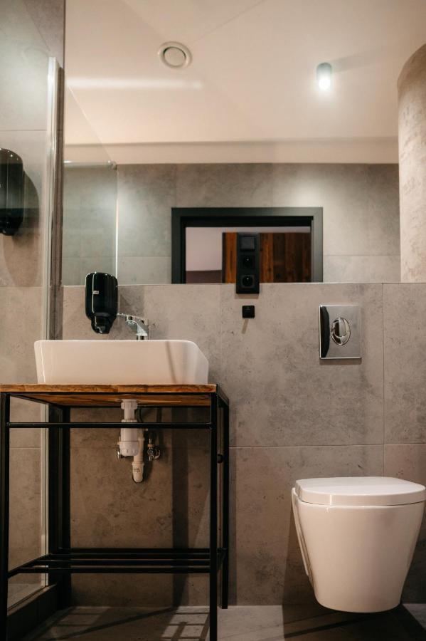 Sleep Well 1999 Hotel Tychy Ngoại thất bức ảnh