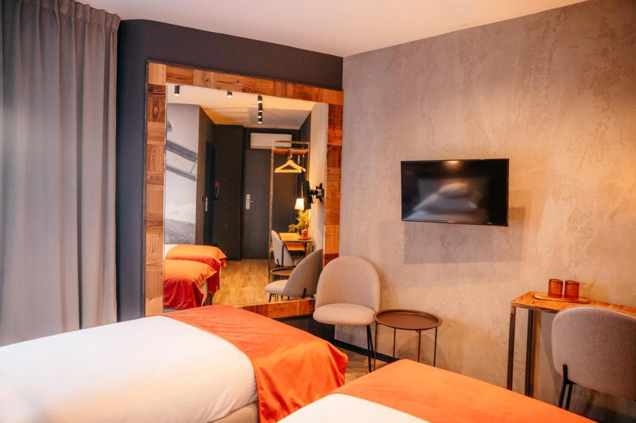 Sleep Well 1999 Hotel Tychy Ngoại thất bức ảnh